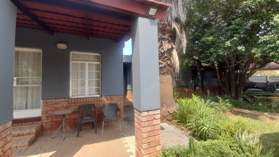 3 Bedroom Property for Sale in Ifafi North West